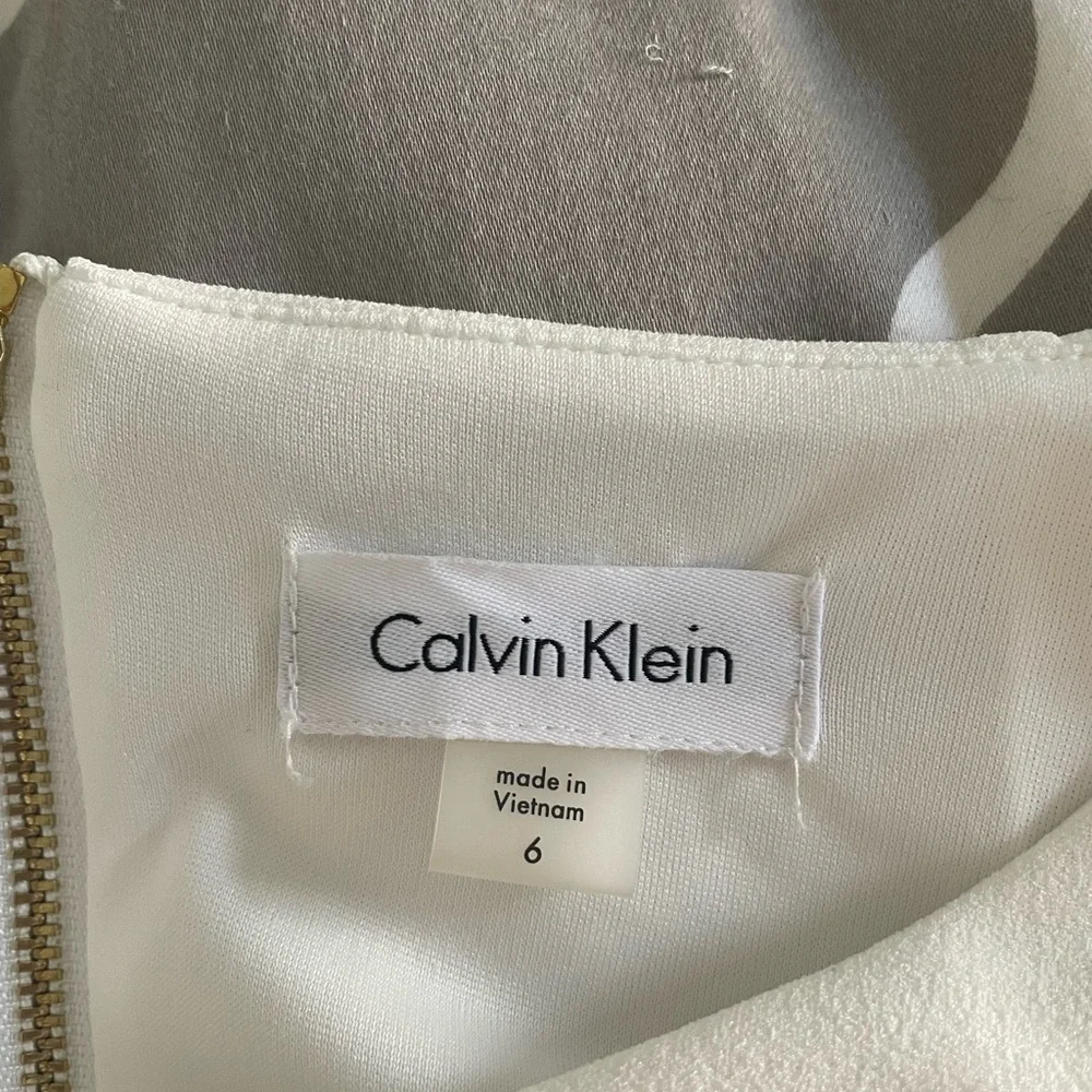 White Calvin Klein dress - Picture 3 of 5